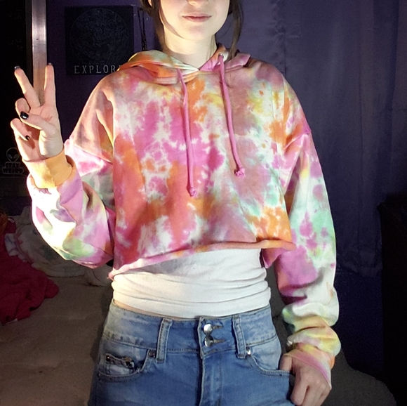 tie dye sweatshirt forever 21